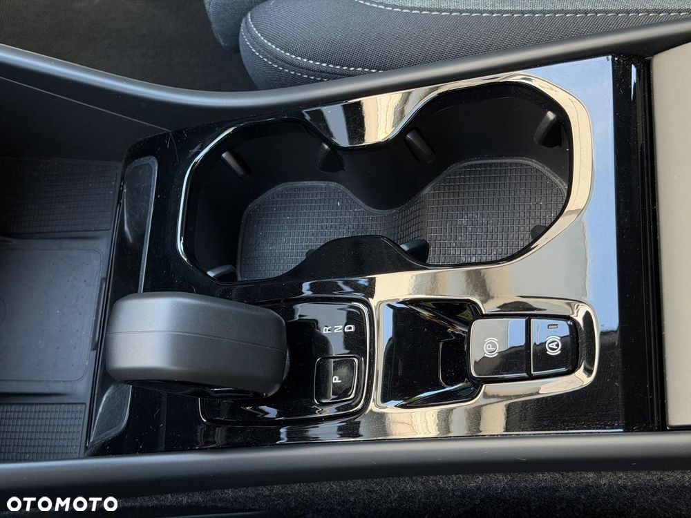 Volvo XC 40 - 22