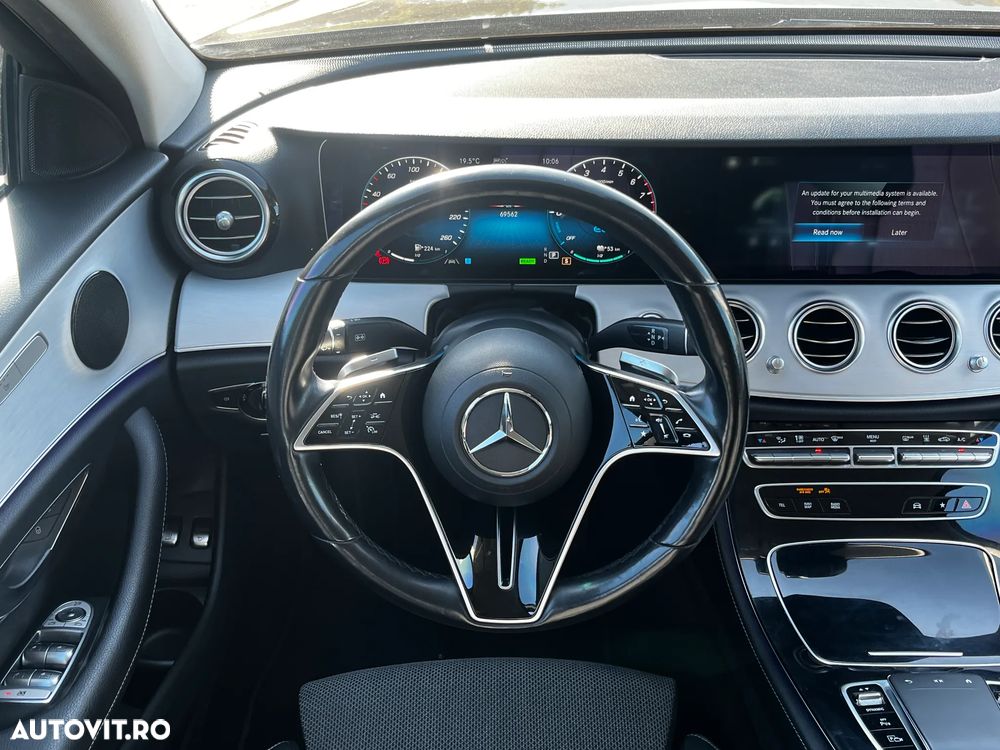 Mercedes-Benz E 300 4MATIC Aut. - 14