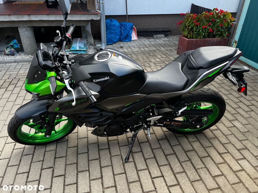 Kawasaki Z - 4