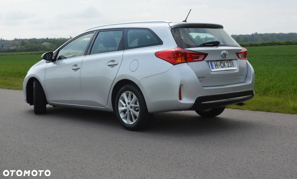 Toyota Auris - 3