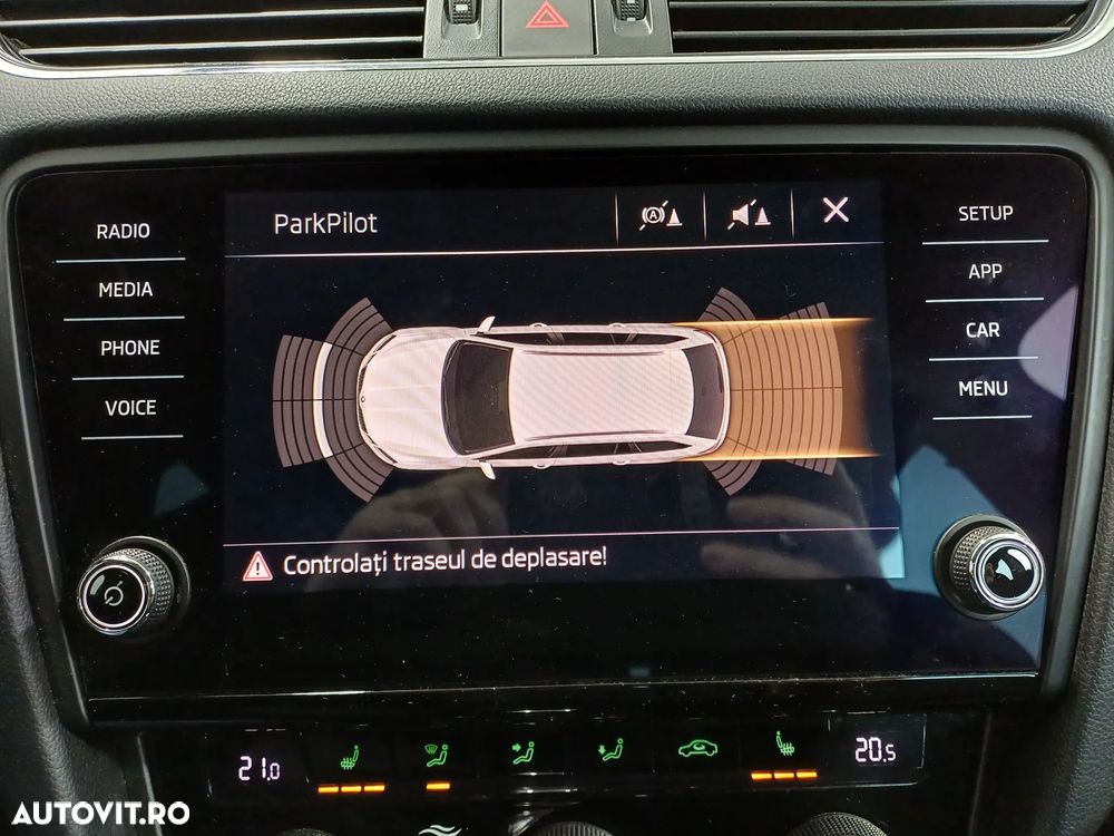 Skoda Octavia Combi Diesel 2.0 TDI DSG Style - 28