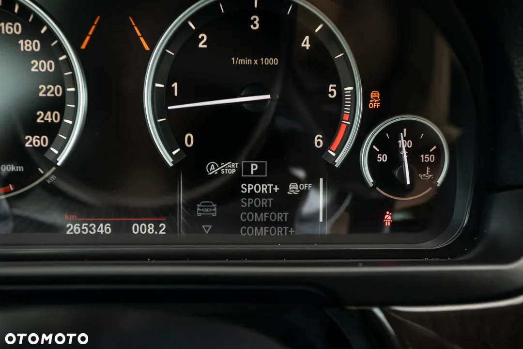BMW Seria 5 530d xDrive Luxury Line - 36