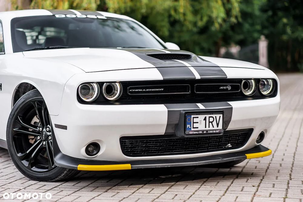 Dodge Challenger 5.7 R/T - 12