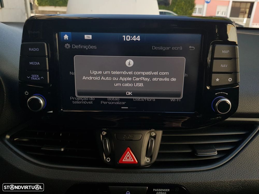 Hyundai i30 1.6 CRDi Launch Edition - 17