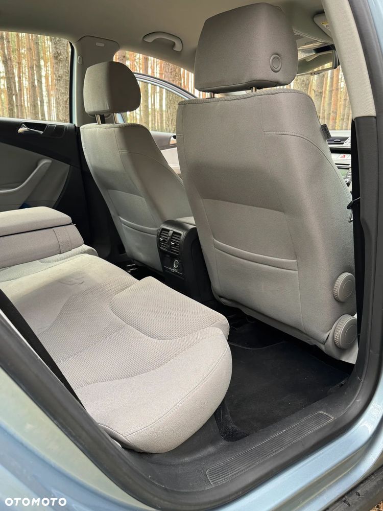 Volkswagen Passat 1.6 FSI Automatik Comfortline - 15