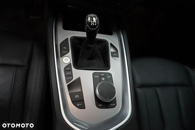 BMW Z4 sDrive20i Advantage - 11