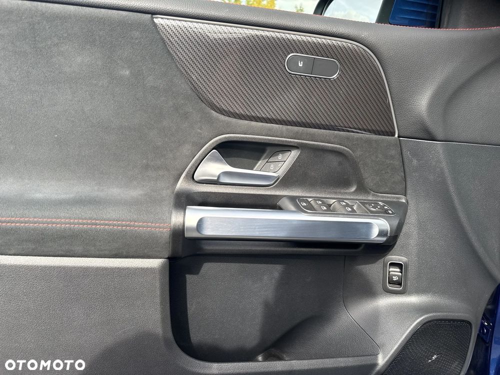 Mercedes-Benz GLB 200 d AMG Line 8G-DCT - 14