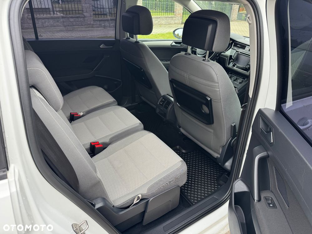 Volkswagen Touran 1.6 TDI SCR BlueMotion Technology Comfortline - 14