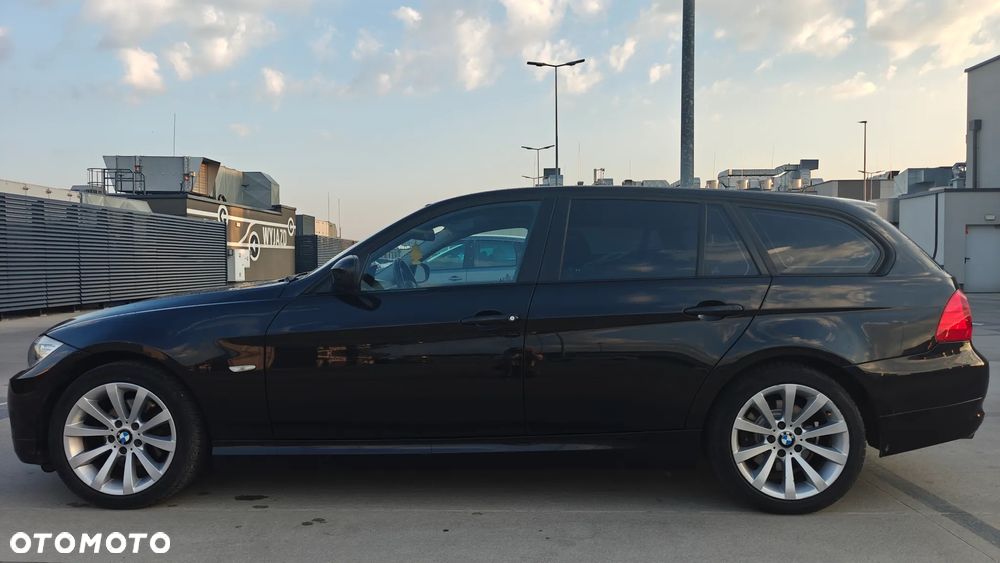 BMW Seria 3 318i Edition Sport - 7
