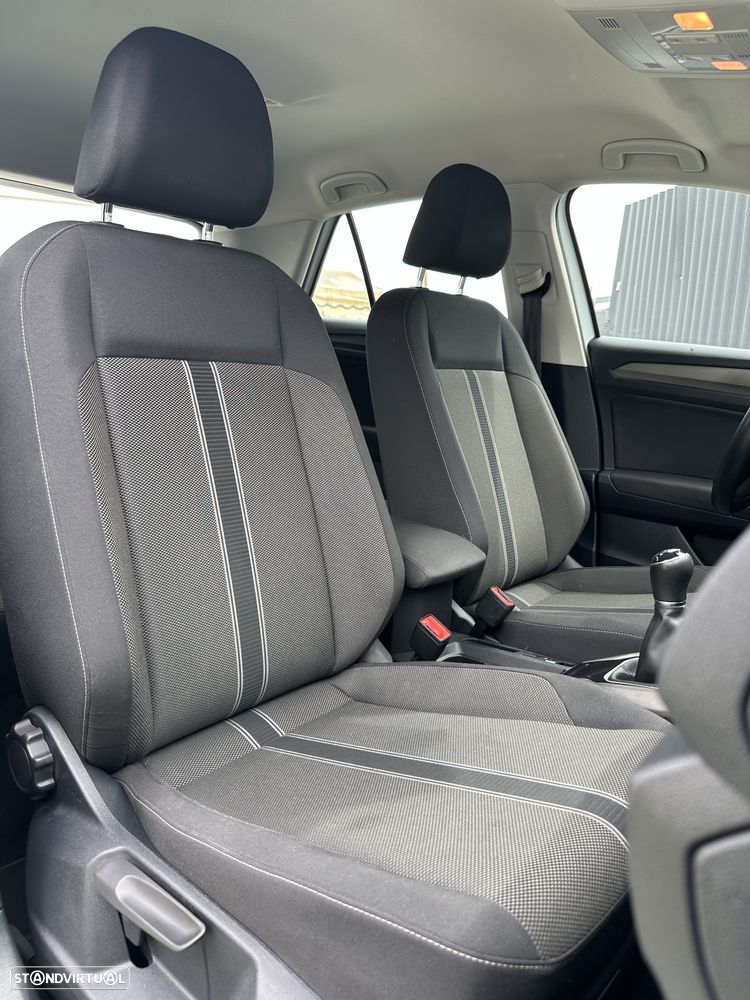 VW T-Roc - 29