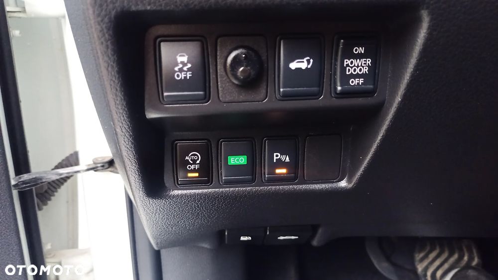 Nissan X-Trail - 8
