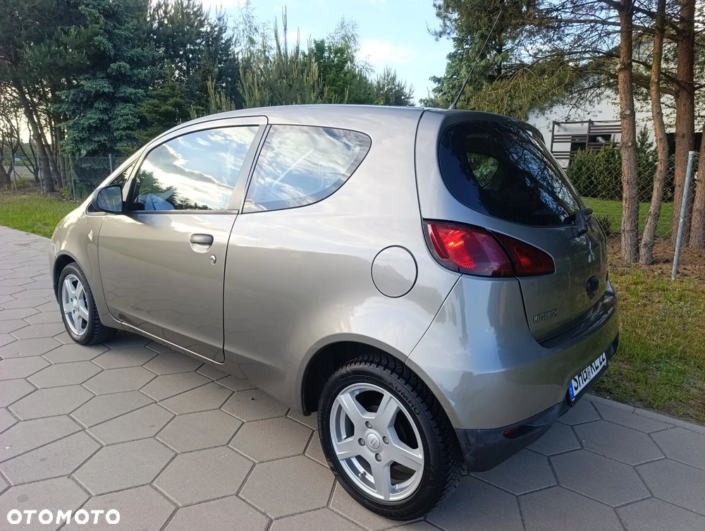 Mitsubishi Colt - 7