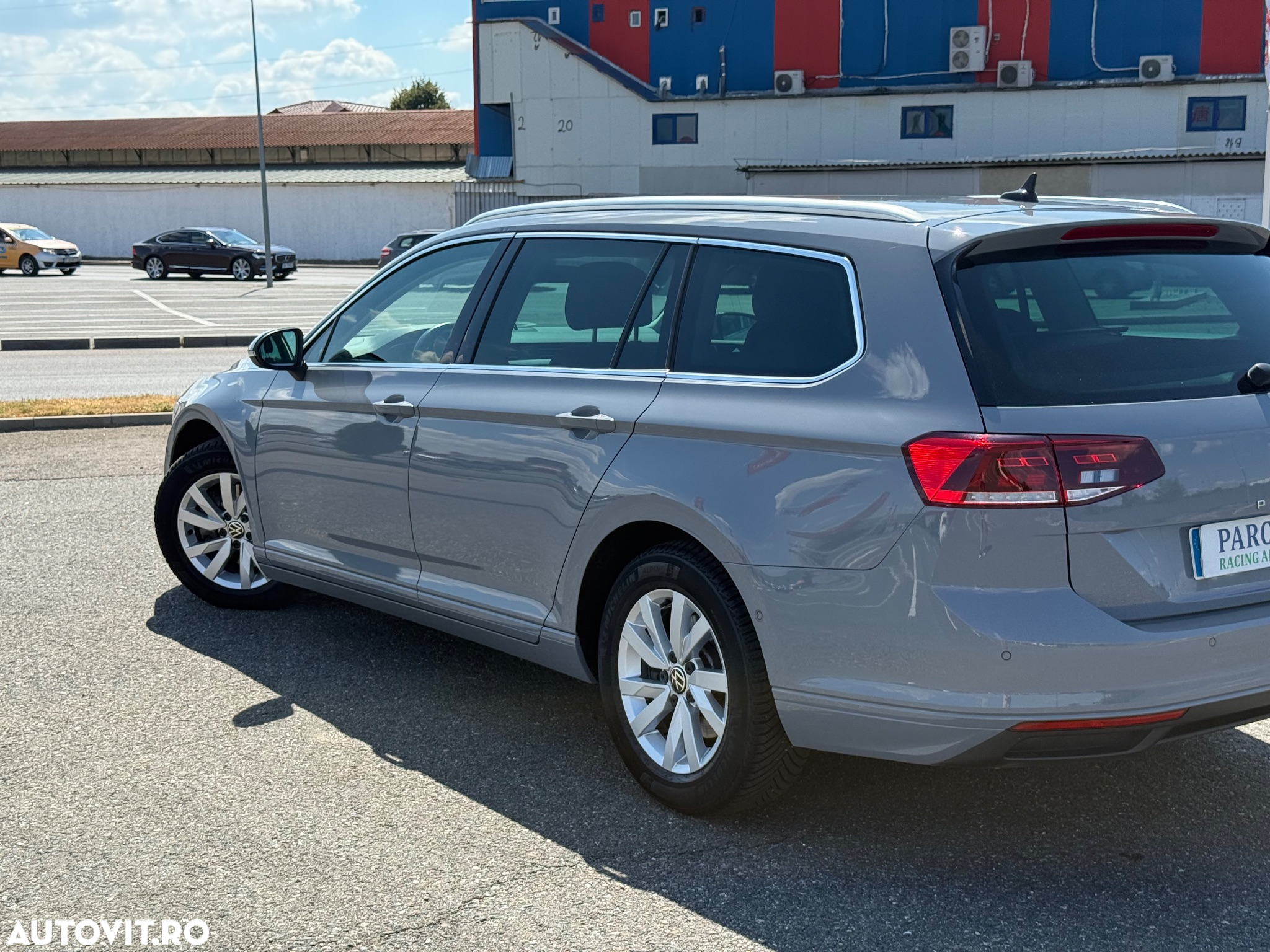 Volkswagen Passat Variant 2.0 TDI DSG Elegance - 9
