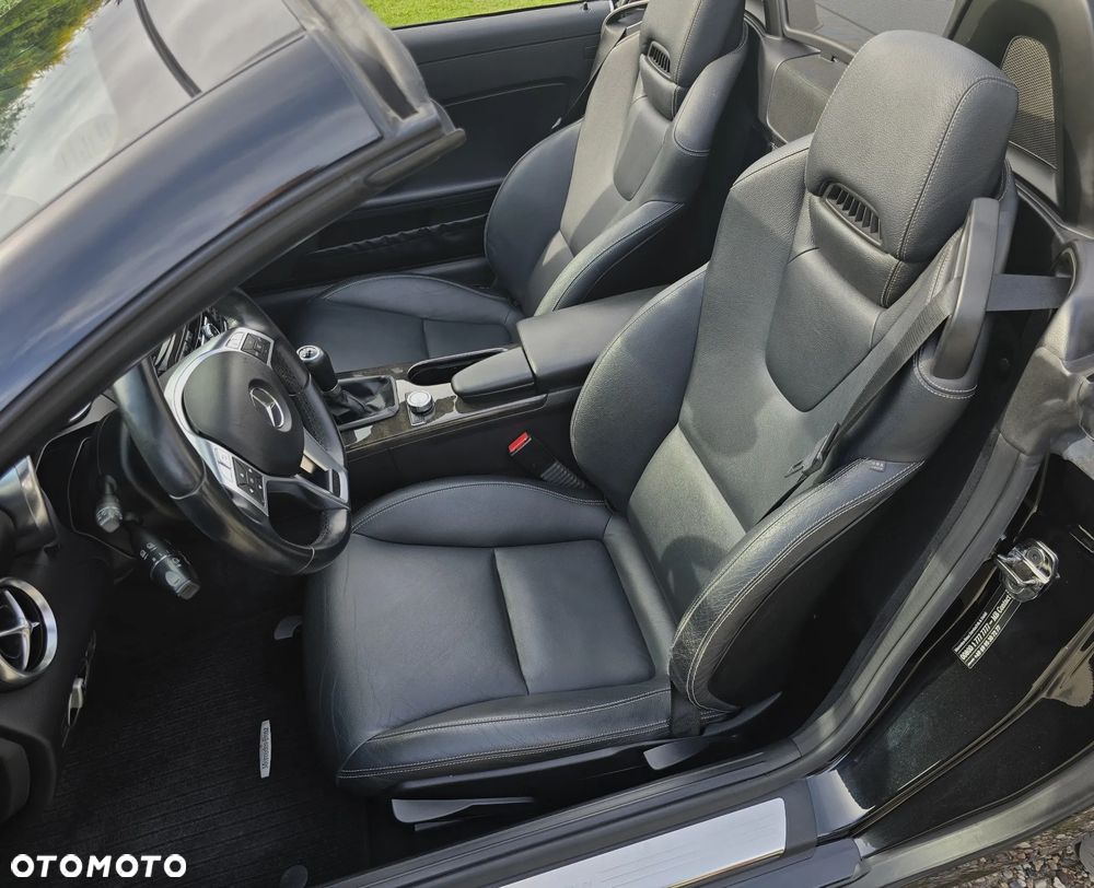 Mercedes-Benz SLK 200 (BlueEFFICIENCY) - 14