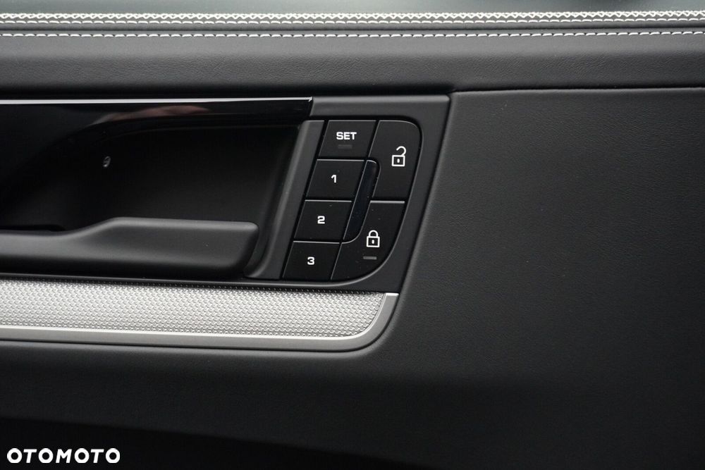 Porsche Cayenne - 17