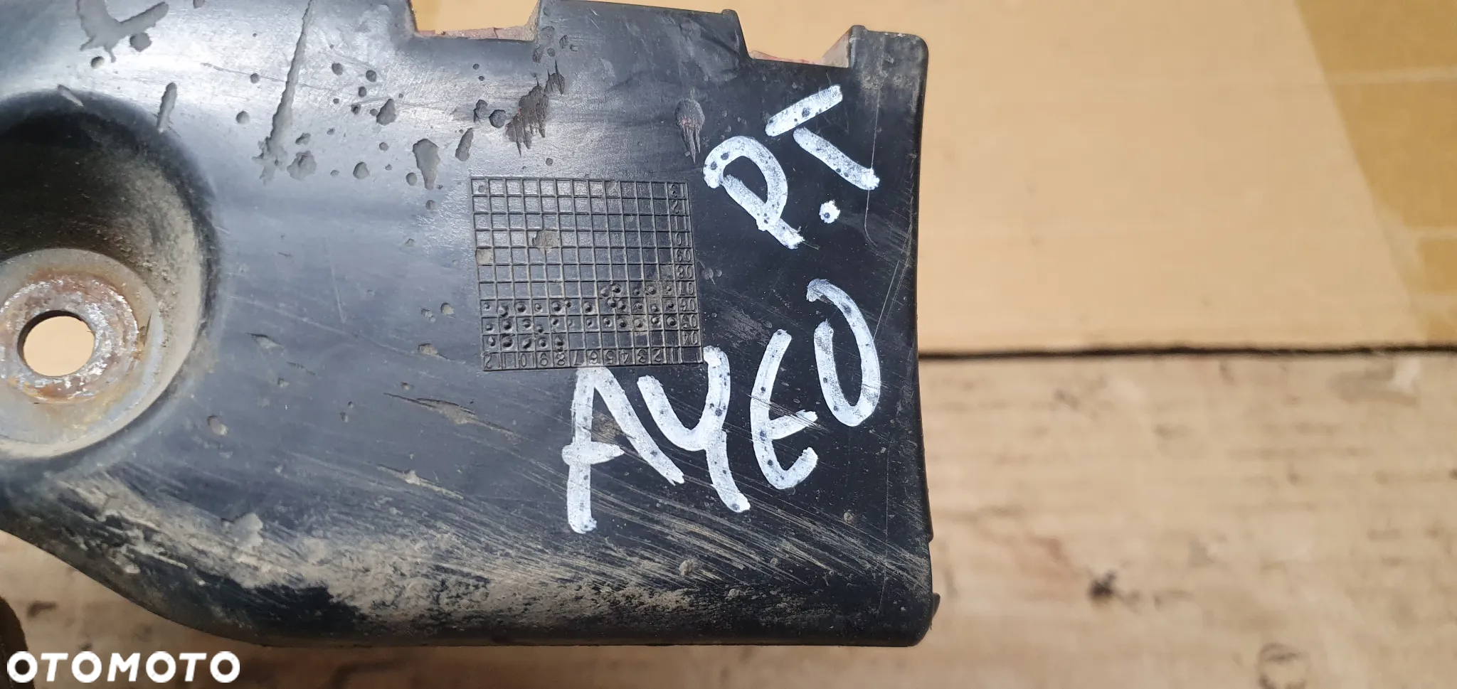 Ślizg zderzaka prawy tył tylny prawy Toyota Aygo - 6