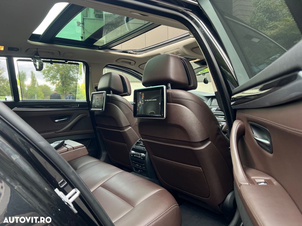 BMW Seria 5 530d xDrive Touring Sport-Aut. Luxury Line - 7