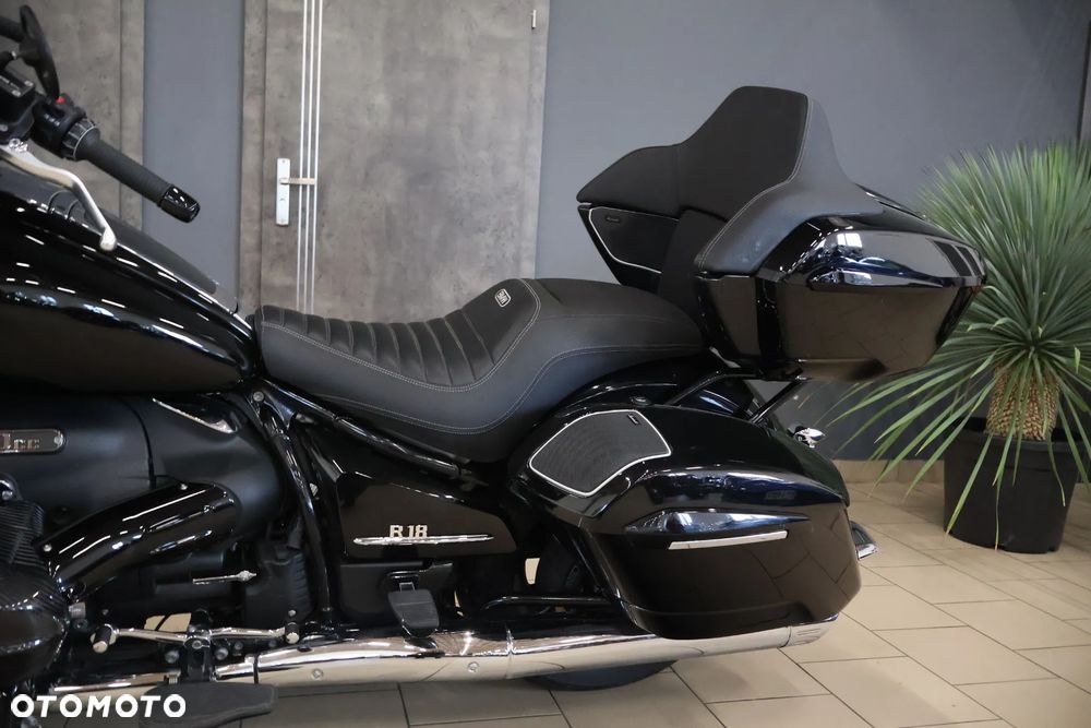 BMW R - 19