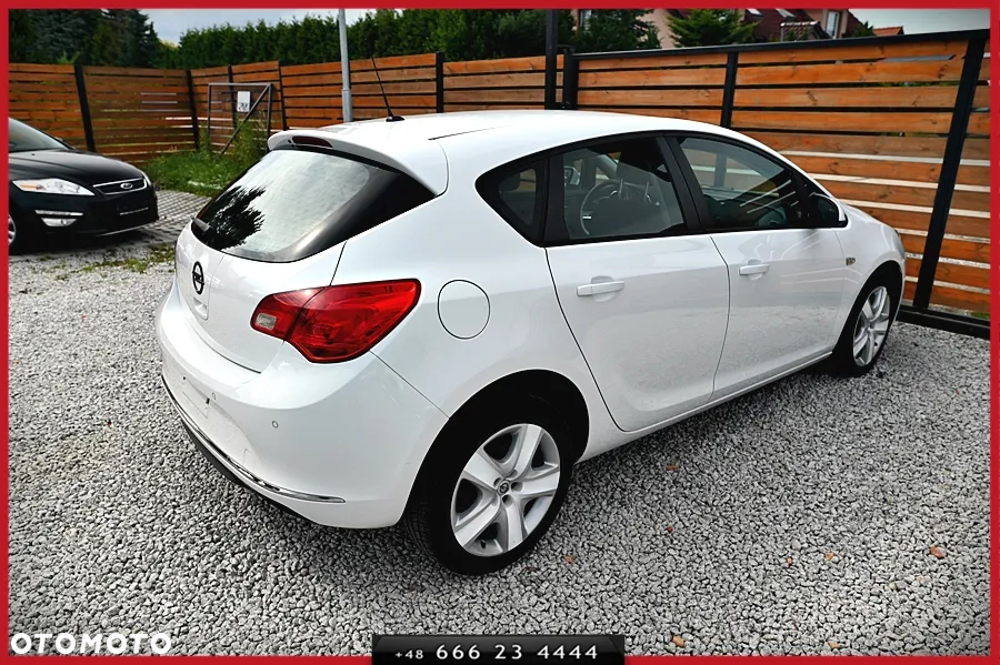 Opel Astra 1.4 Turbo Color Edition - 12
