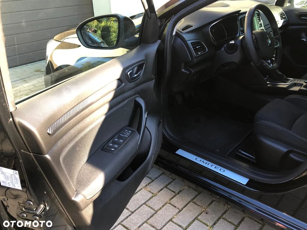 Renault Megane 1.5 Blue dCi Intens - 14