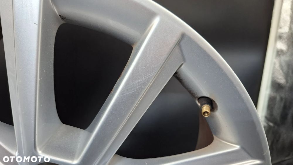 Felga Aluminiowa 17 Skoda Octavia III 5x112 ET 49 Teron 5E0601025E - 4