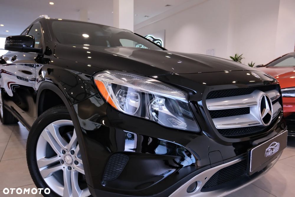 Mercedes-Benz GLA 250 4-Matic - 6