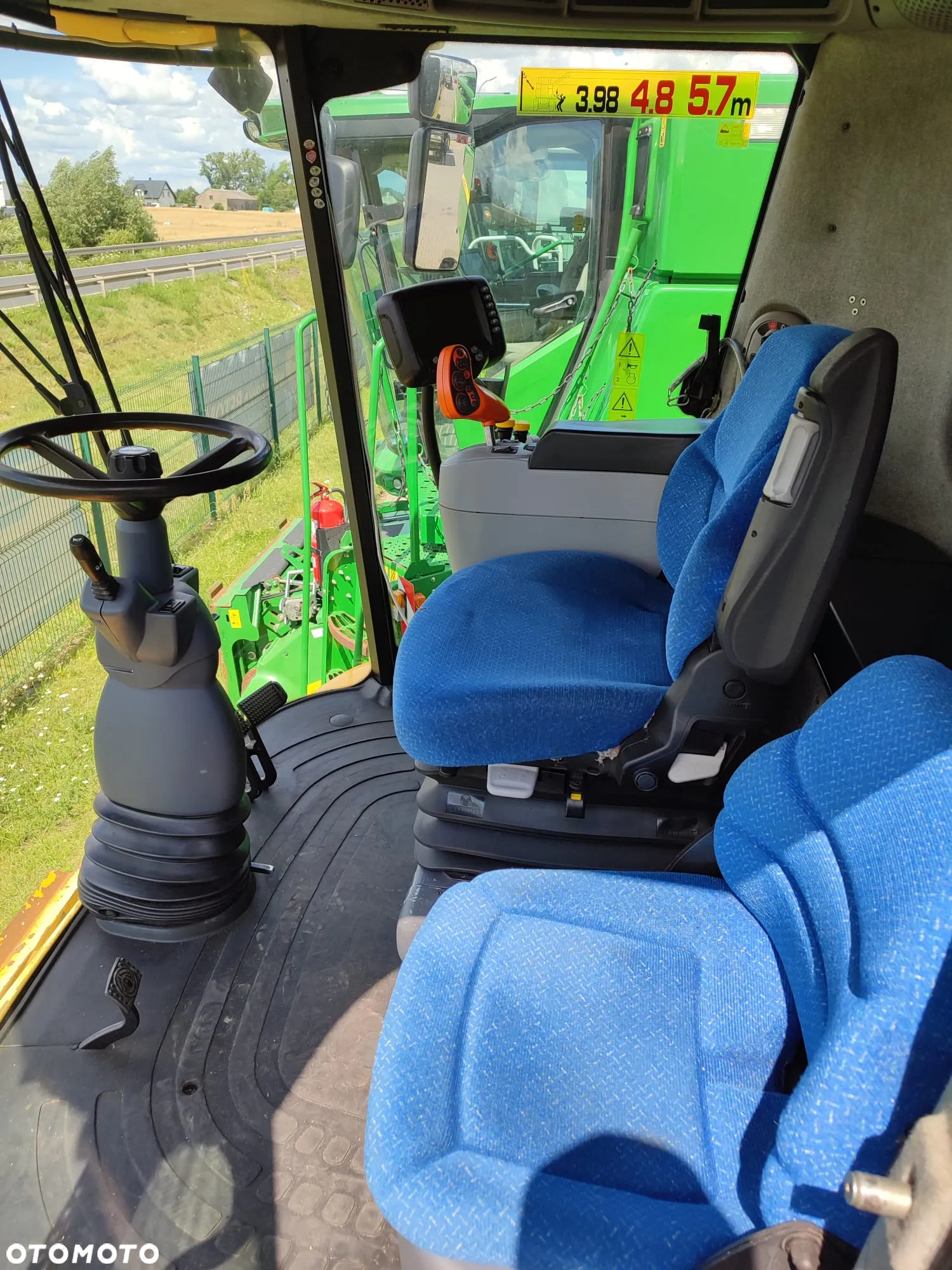 New Holland - 11