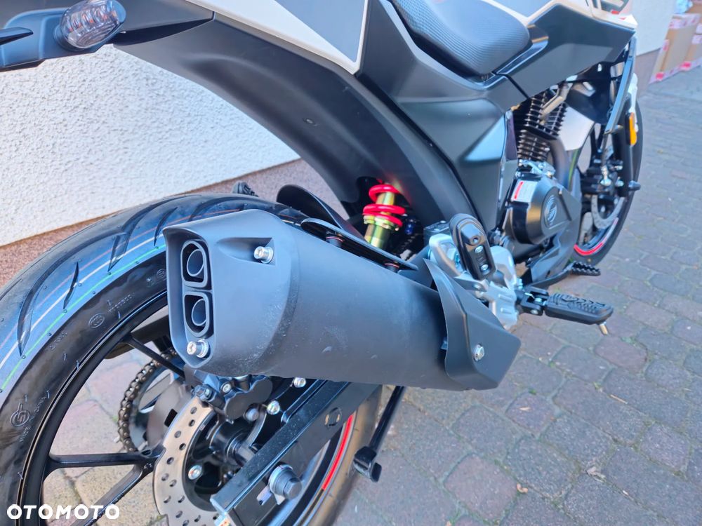 Keeway RKS 125 - 15