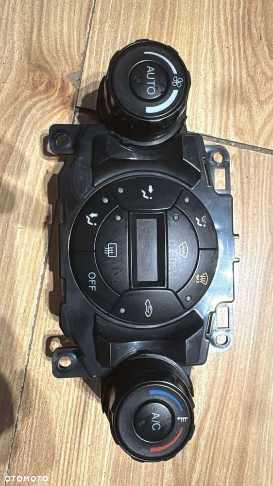 panel klimatyzacji ford fiesta mk7 przedlift - 1