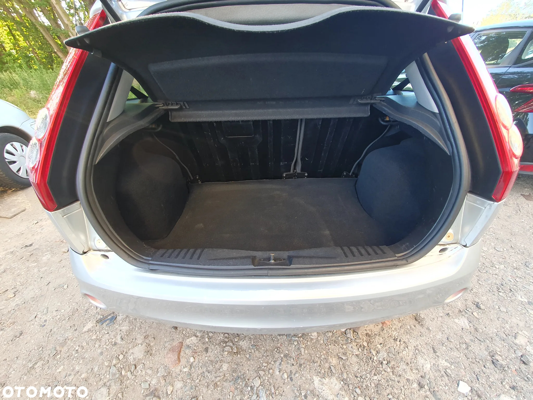 Ford Fiesta 1.4 Ambiente - 20