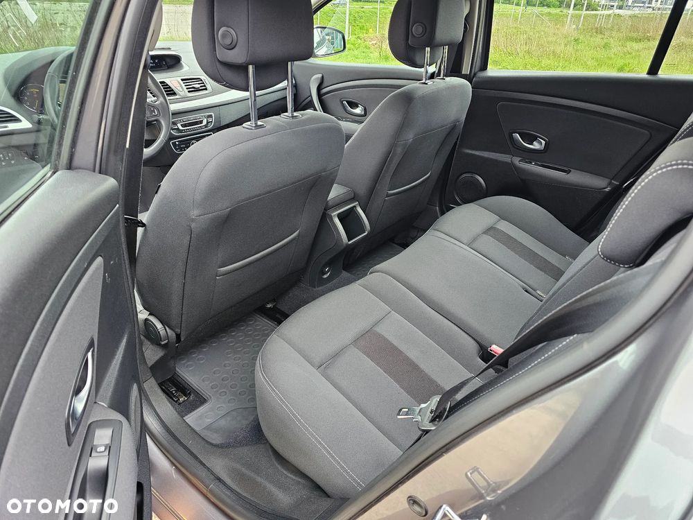 Renault Megane 1.5 dCi Dynamique - 11