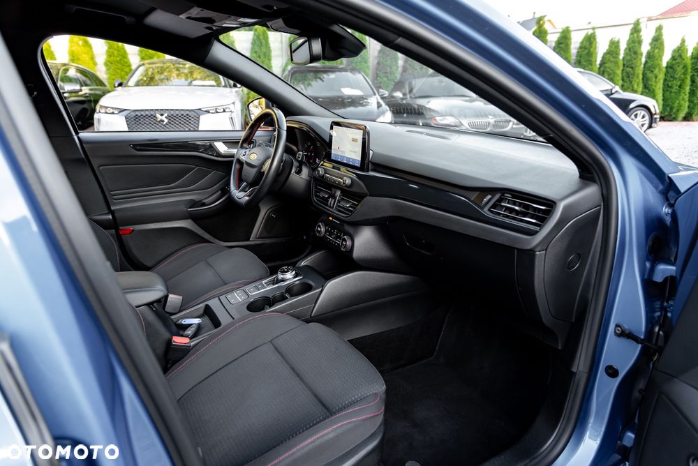 Ford Focus 1.5 EcoBlue STart-Stopp-System ST-LINE X - 23