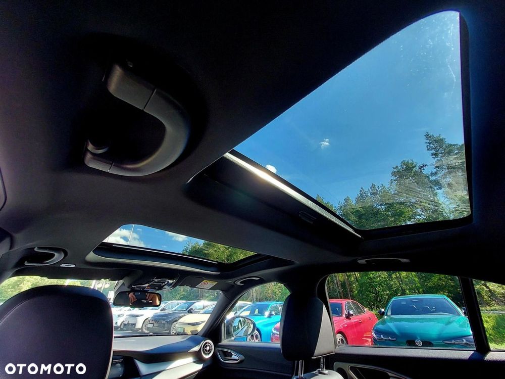 Alfa Romeo Giulia 2.0 Turbo Veloce Q4 - 29