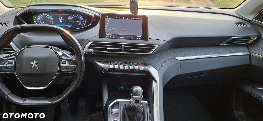 Peugeot 3008 - 8