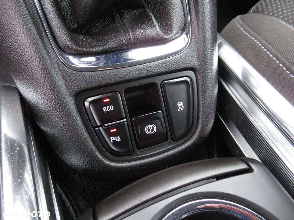 Opel Zafira Tourer 1.4 Turbo Business Innovation - 33