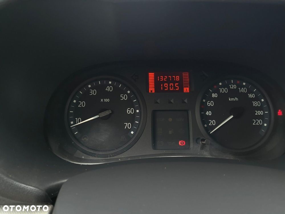 Renault Clio - 23