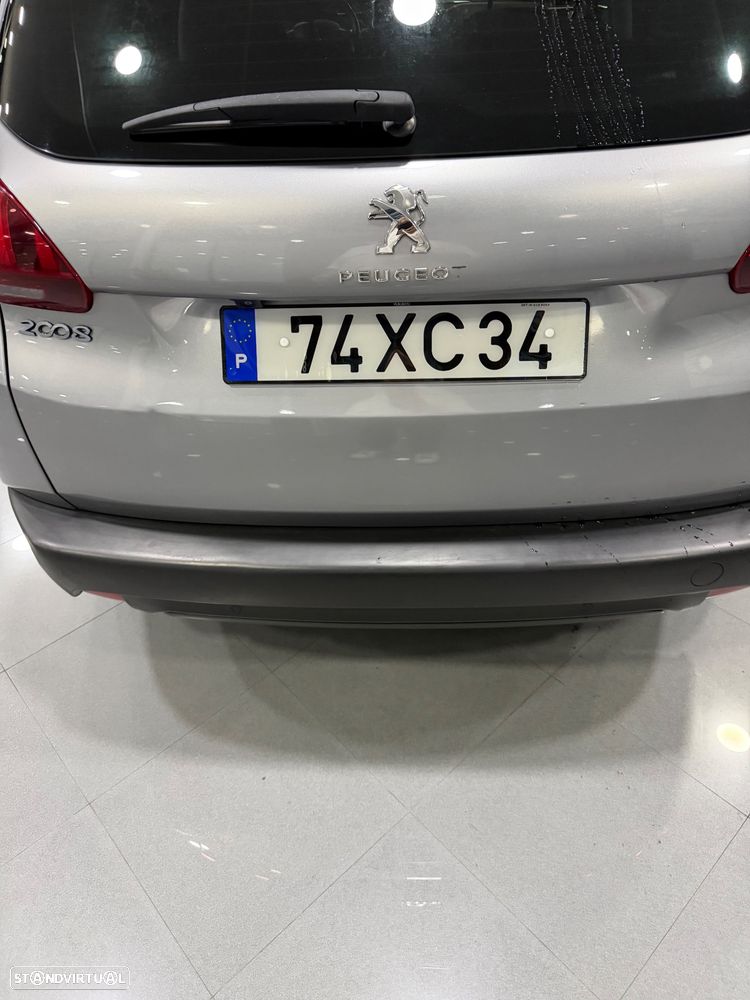 Peugeot 2008 1.2 PureTech Allure - 22