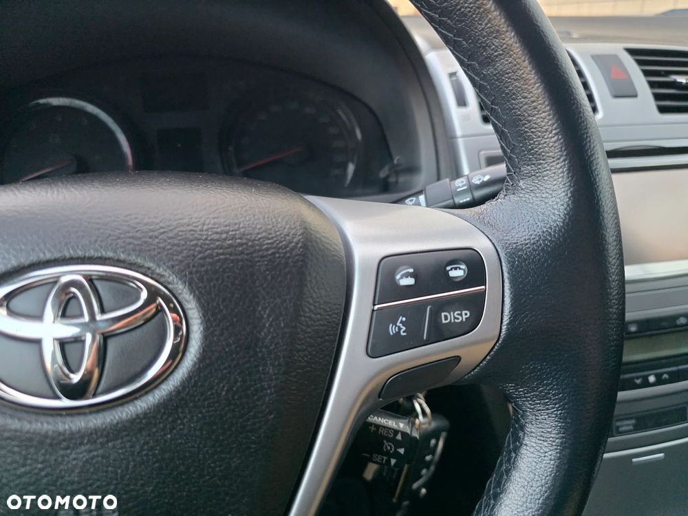 Toyota Avensis 1.8 Premium - 31
