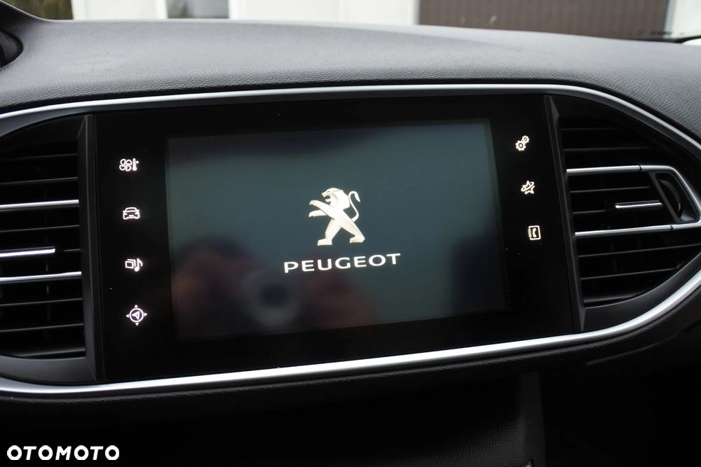 Peugeot 308 PureTech 130 GPF EAT8 Stop & Start Allure - 22