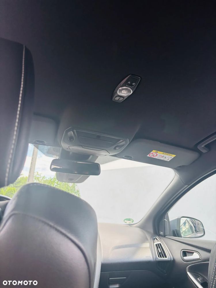 Ford Focus 2.0 TDCi ST mit Leder-Exclusiv-Paket - 29