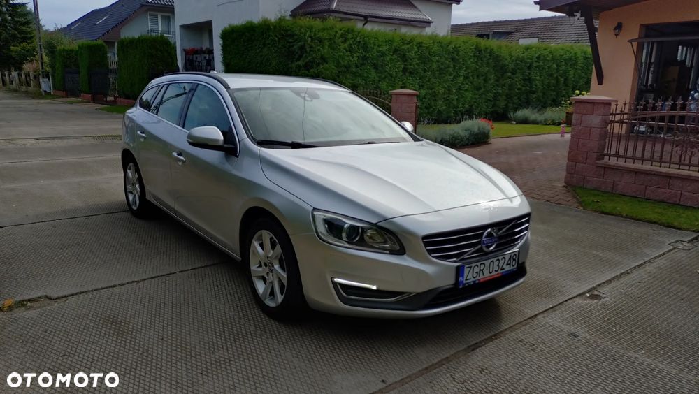 Volvo V60 D3 Momentum - 3