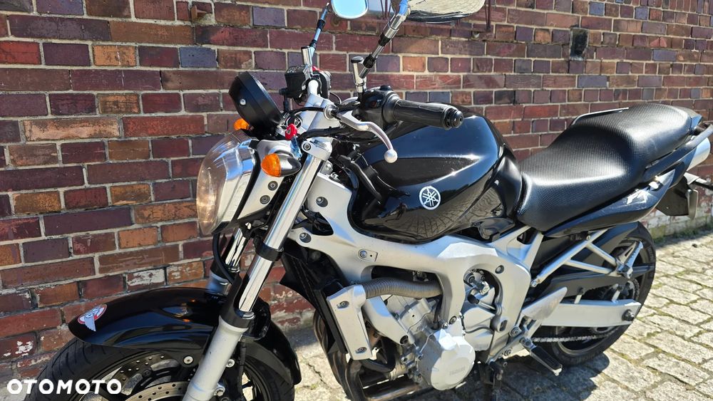 Yamaha FZ6 - 4