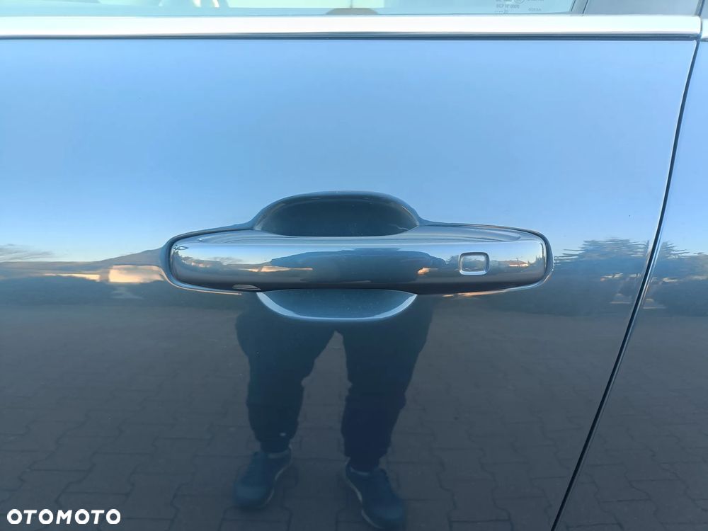 Volvo XC 60 B4 D AWD Geartronic Momentum Pro - 15