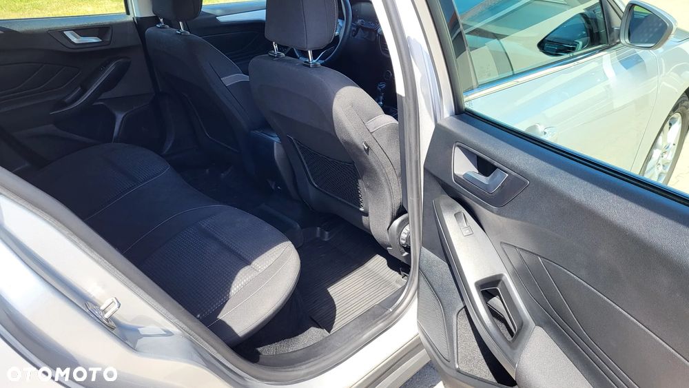 Ford Focus 1.5 EcoBlue Connected - 28