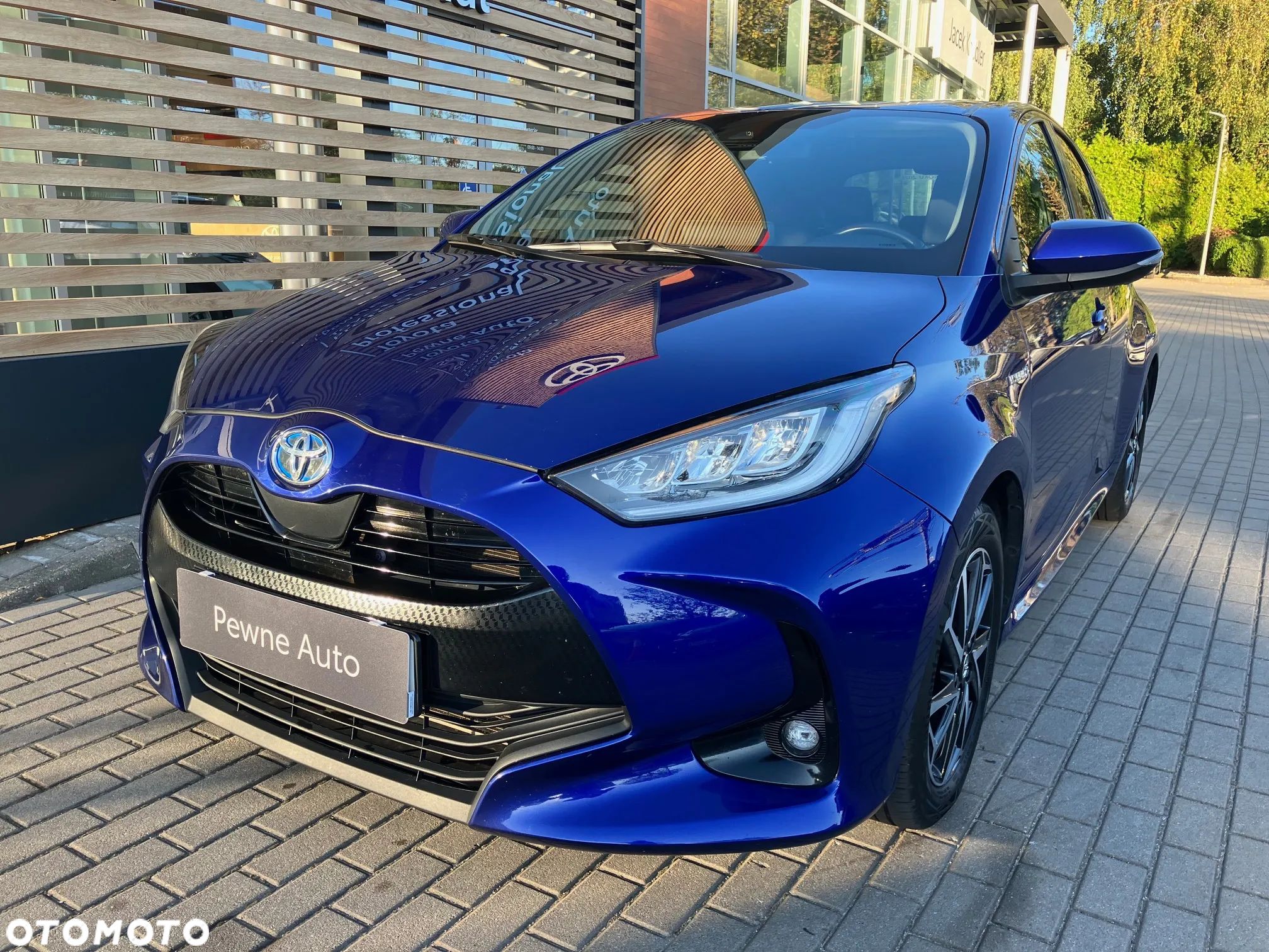 Toyota Yaris Hybrid 1.5 Comfort - 1