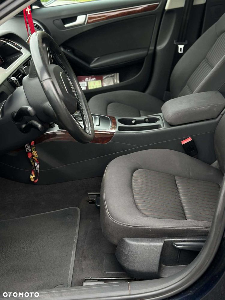 Audi A4 Limousine - 7