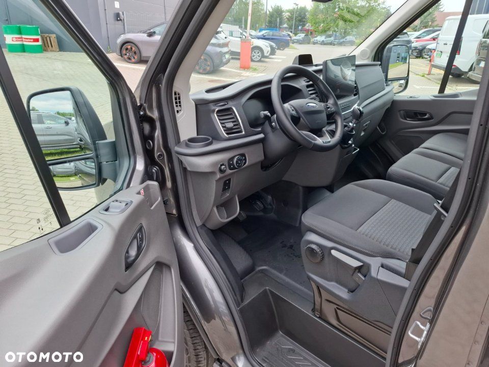 Ford Transit - 12