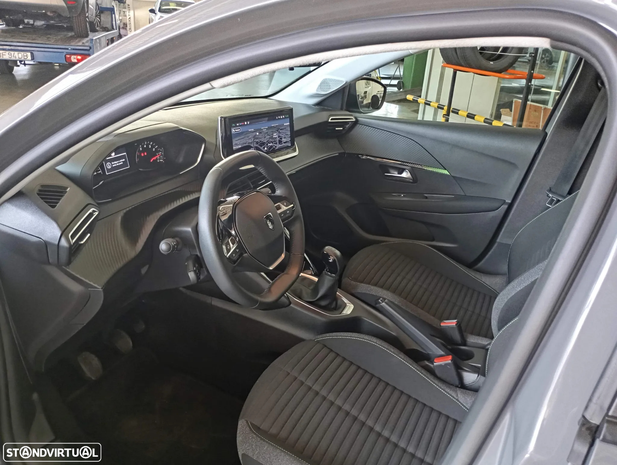 Peugeot 208 1.2 PureTech Active - 5