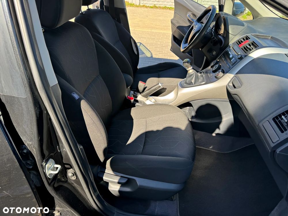 Toyota Auris 1.33 VVT-i Life Comfort - 17