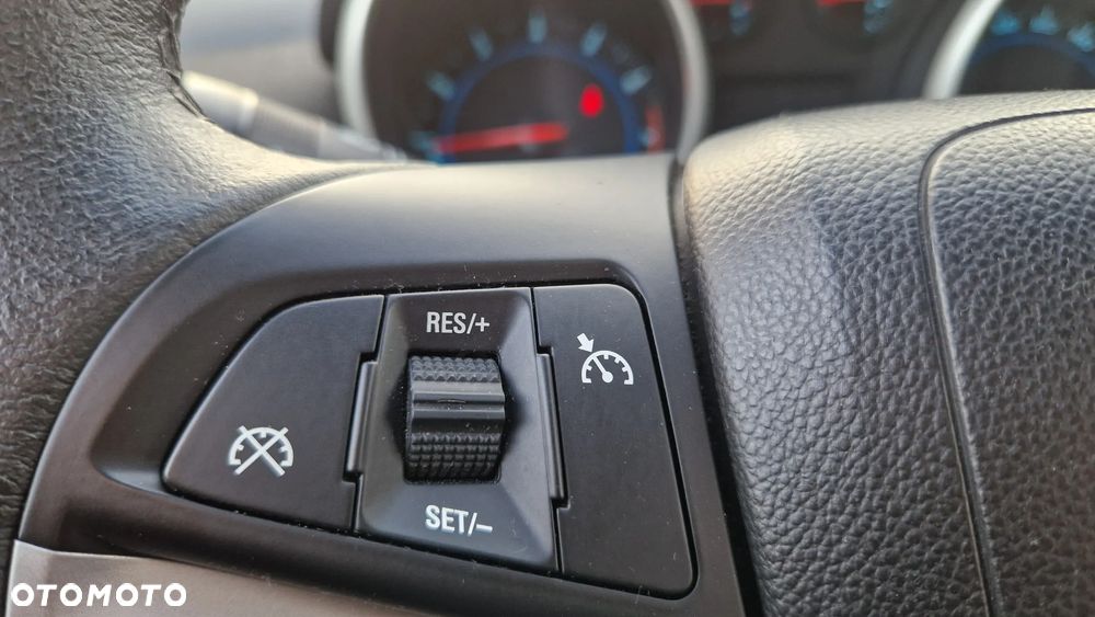 Chevrolet Cruze 1.6 LT - 15